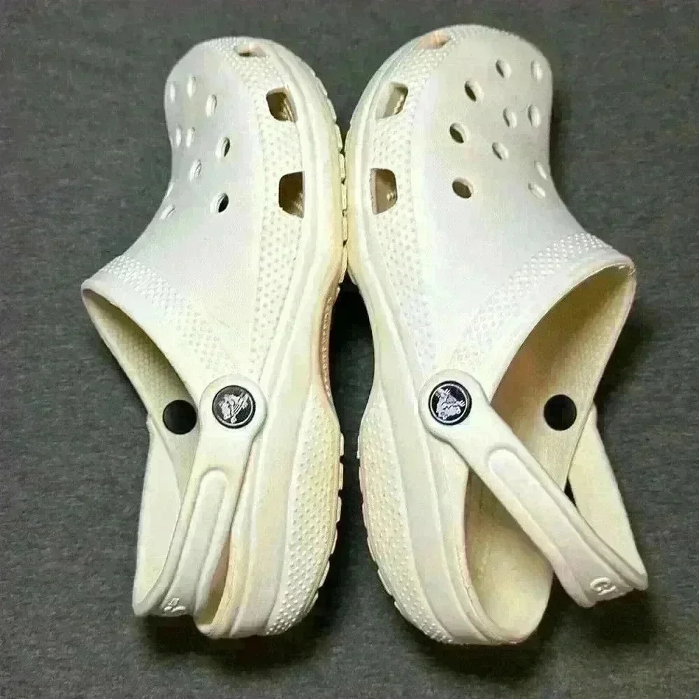 CROCS Classic White Clog Slip On Durable and Lightweight US Men's 6 or Women’s 8 - Picture 10 of 11